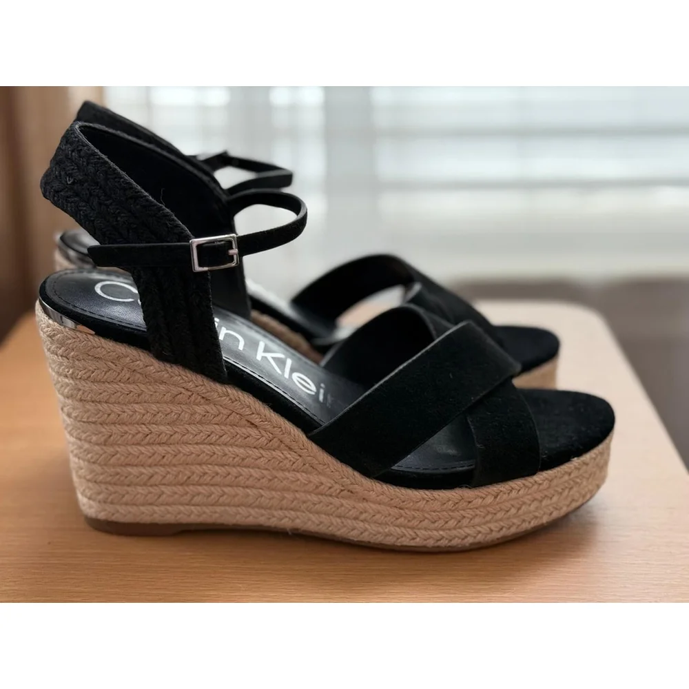 CALVIN KLEIN ELORY Suede LEATHER Cross Strap Espadrille Wedge Sandal 9.5 M BLACK